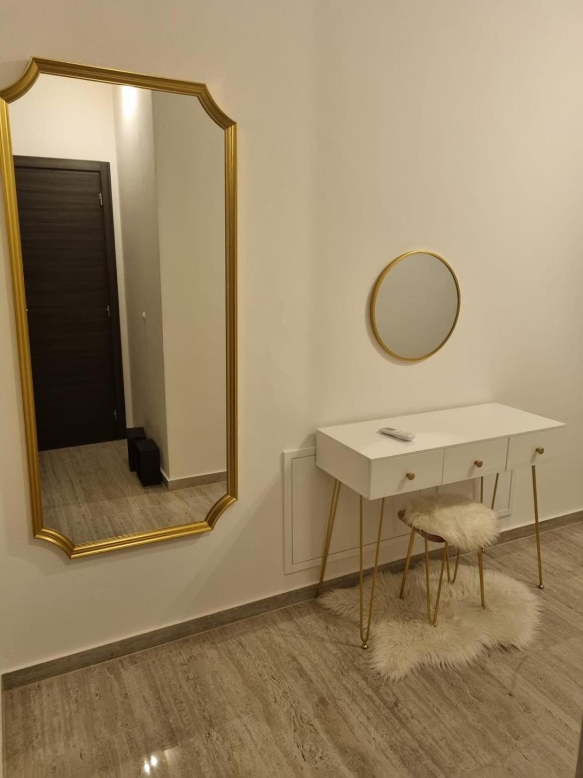 Apartmani Karla Paklenica สตารีกราด-ปาเคลนีซา ภายนอก รูปภาพ