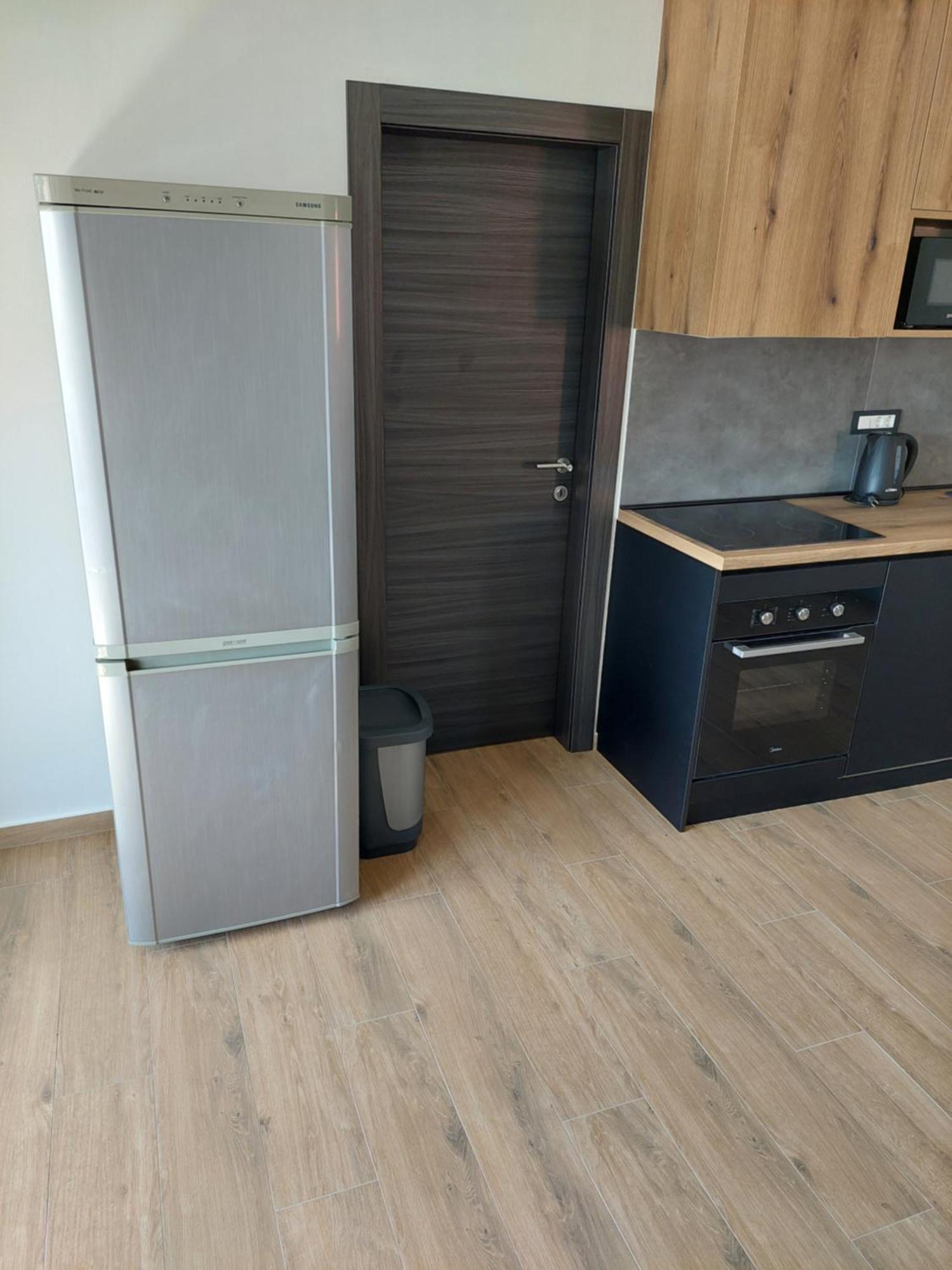 Apartmani Karla Paklenica สตารีกราด-ปาเคลนีซา ภายนอก รูปภาพ