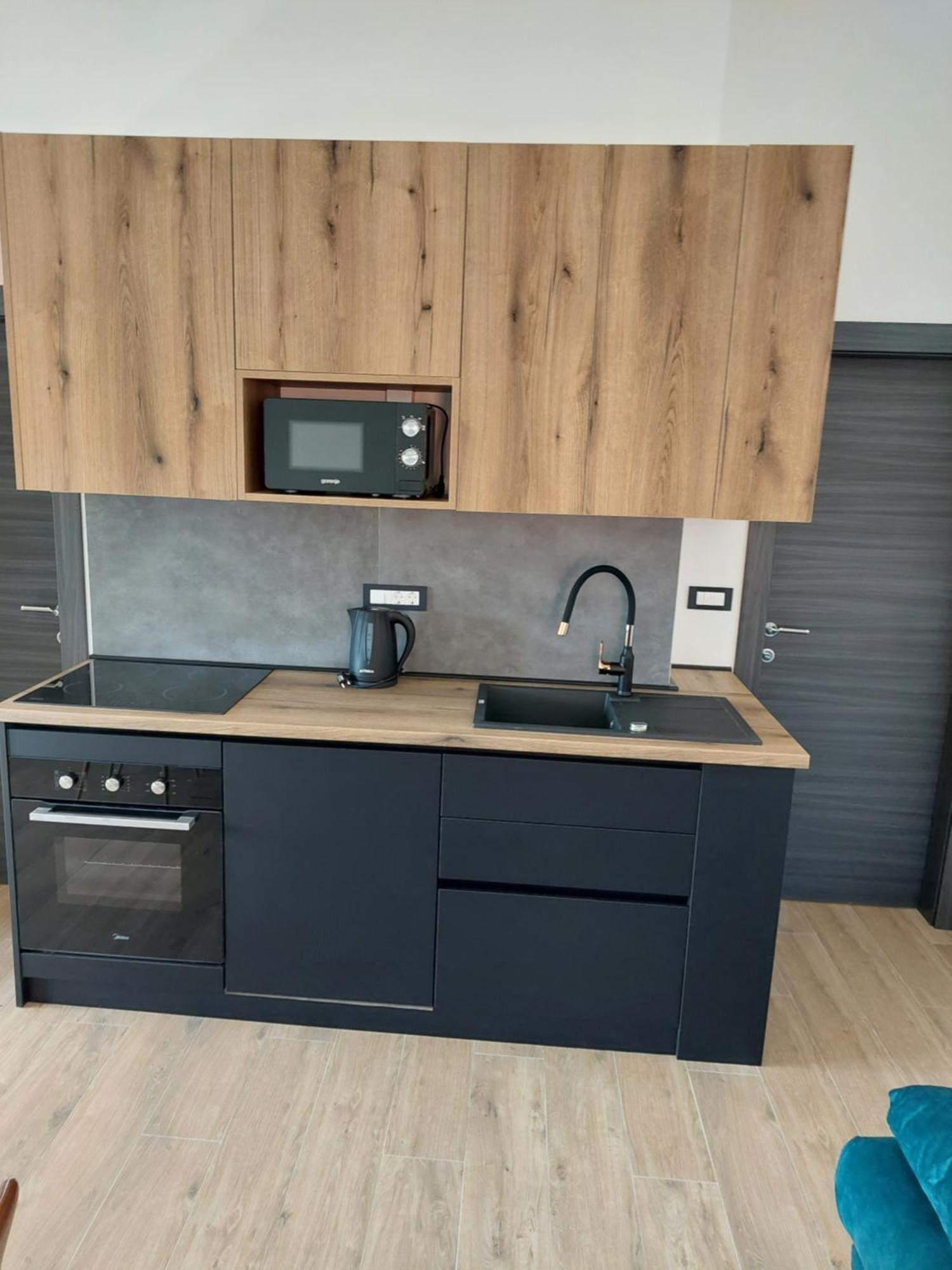 Apartmani Karla Paklenica สตารีกราด-ปาเคลนีซา ภายนอก รูปภาพ