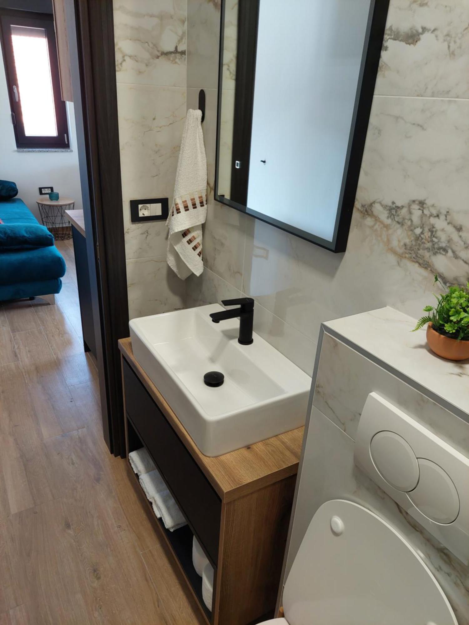 Apartmani Karla Paklenica สตารีกราด-ปาเคลนีซา ภายนอก รูปภาพ