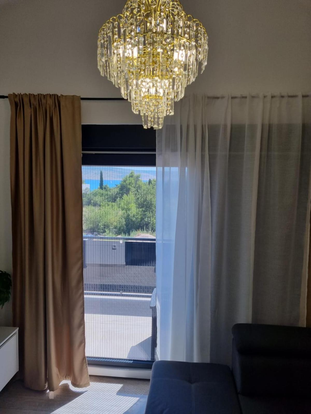 Apartmani Karla Paklenica สตารีกราด-ปาเคลนีซา ภายนอก รูปภาพ